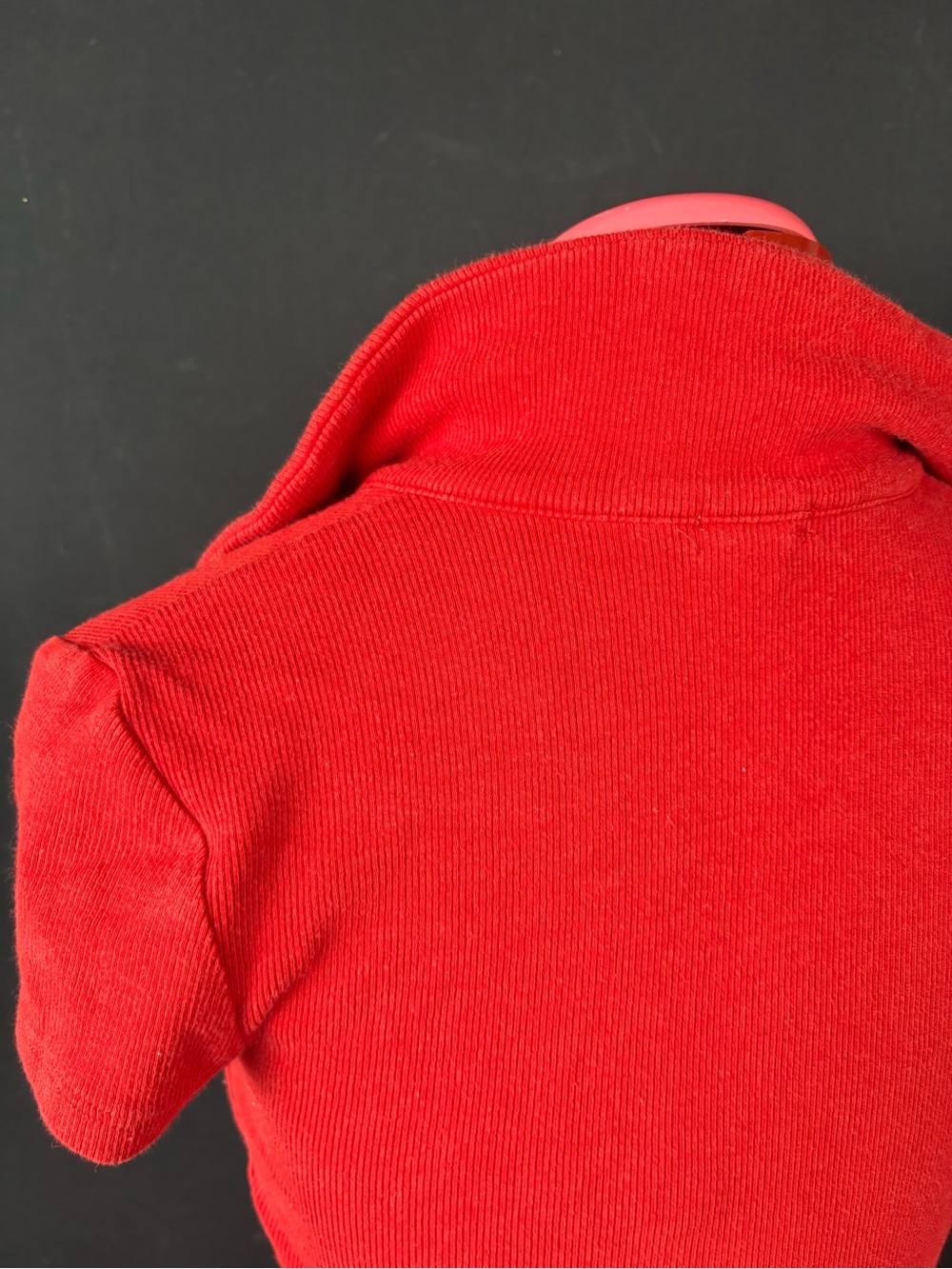Red Ribbed V-Neck Short Sleeve Top - Picture 5 of 6